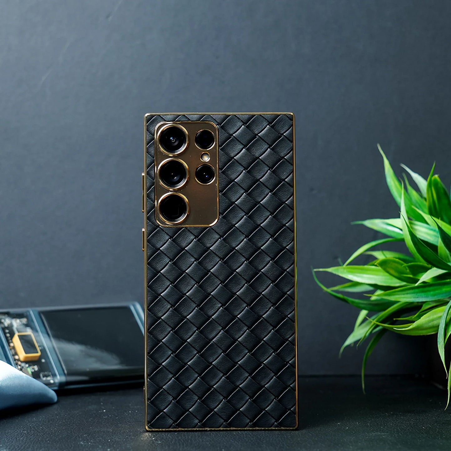 Braided Woven Leather Case With Gold Electroplating For Galaxy S23 Ultra