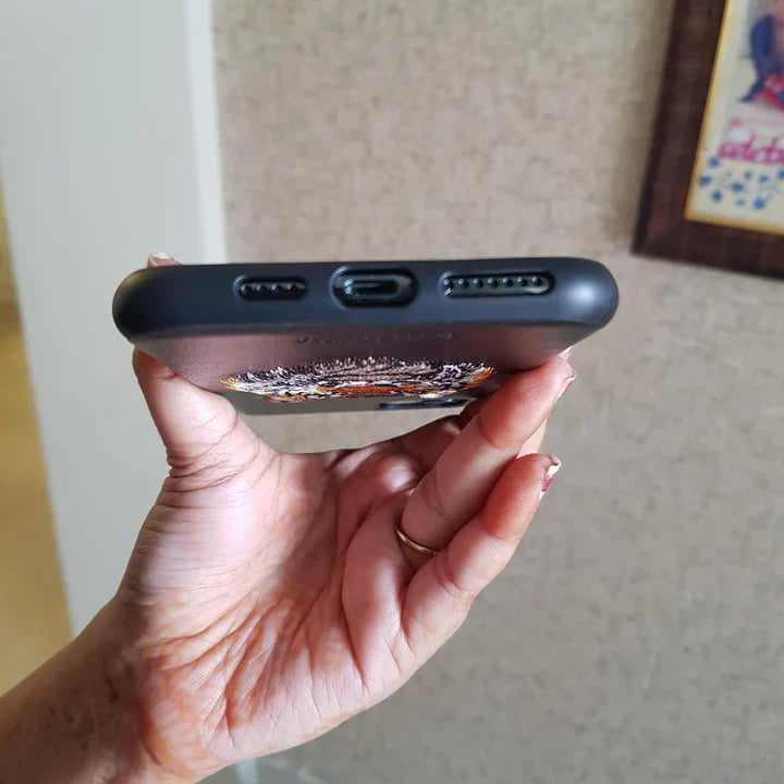 Santa Barbara Leather Tiger Case Cover for Apple iPhone 14 Series